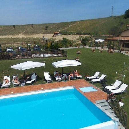 La Maragliana Aparthotel Castel Rocchero Eksteriør bilde