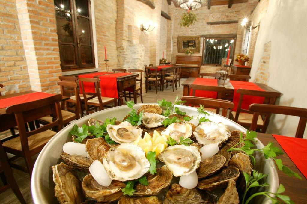 La Maragliana Aparthotel Castel Rocchero Eksteriør bilde